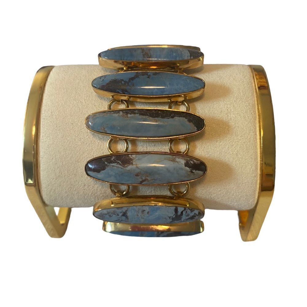 Charles Albert Handcrafted Rare Semi-Precious Agate Bracelet.